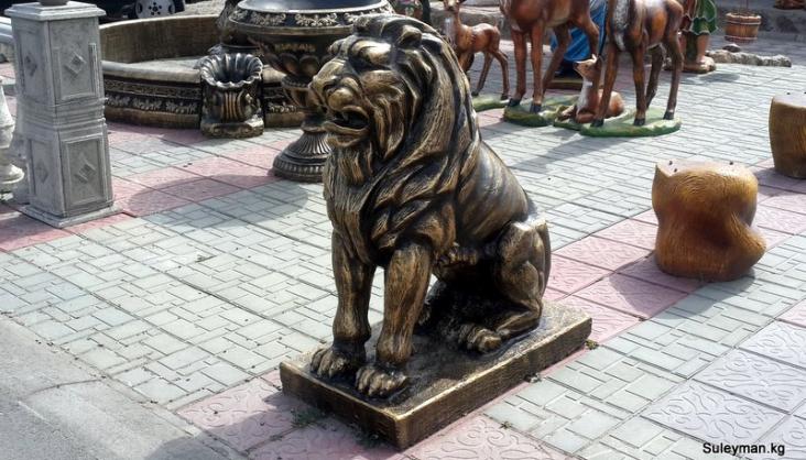 Купить большие скульптуры в Бишкеке.